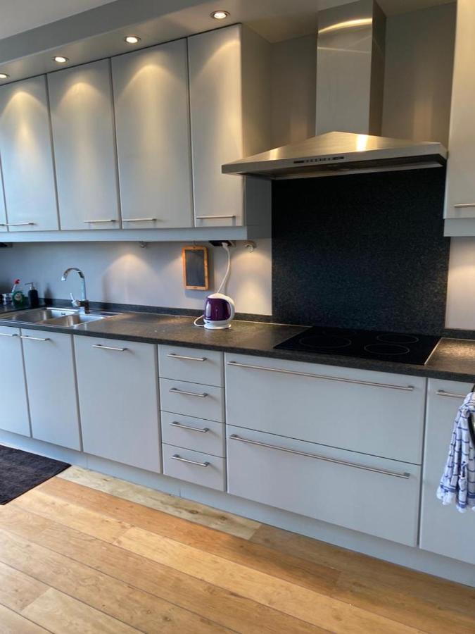 Lichtrijk Mooi Appartement Met Zicht Op Hof Van Roosendael 안트베르펜 외부 사진