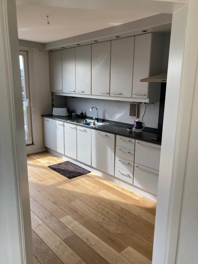 Lichtrijk Mooi Appartement Met Zicht Op Hof Van Roosendael 안트베르펜 외부 사진