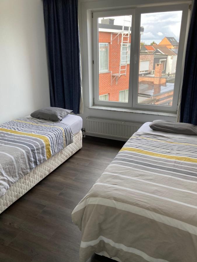 Lichtrijk Mooi Appartement Met Zicht Op Hof Van Roosendael 안트베르펜 외부 사진
